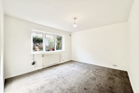 2 bed Flat Haydon Court, Kingsbury, NW9 - Photo 4