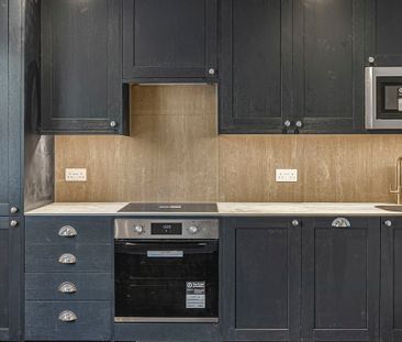 Chiswick High Road, London, W4 5TT - Photo 5