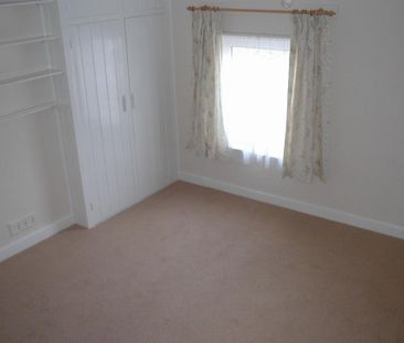 2 bedroom townhouse to rent - Photo 2