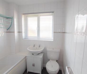 Cambridge Close, Haverhill - Photo 6