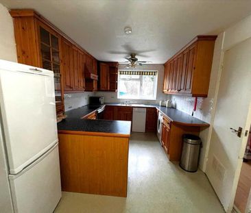 4 bedroom terraced house to rent - Photo 6