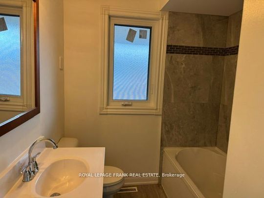 For Lease - 181 Southlawn Avenue Unit# Main, Oshawa, Ontario - Photo 1