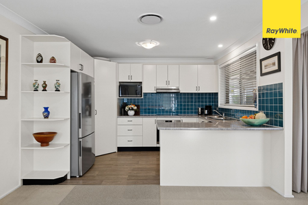 Spacious Family Home - Photo 4