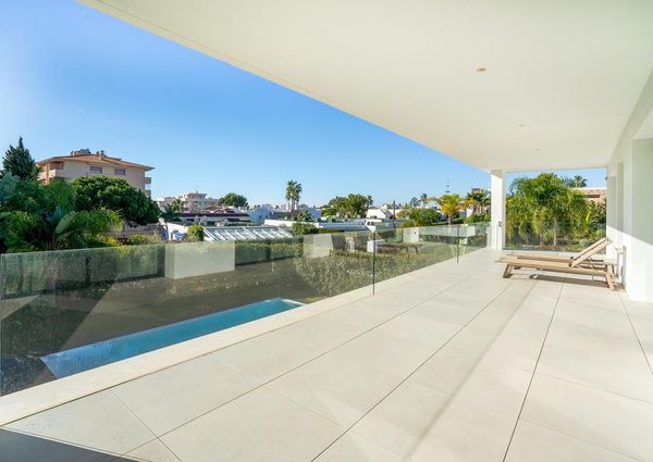 Luxury Villa for rent in Marbella, Andalusia