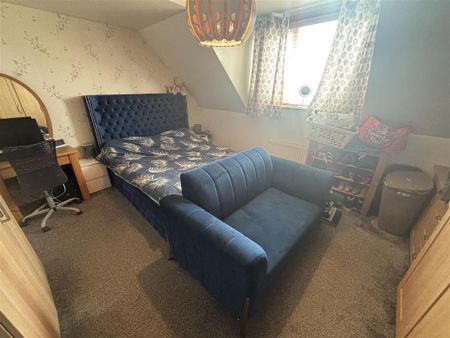 4 bedroom townhouse to rent - Photo 3
