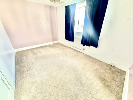 Rushdene Close, Greater London, UB5 - Photo 2