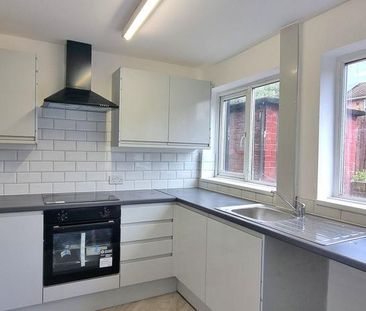 2 bedroom semi-detached house to rent - Photo 4