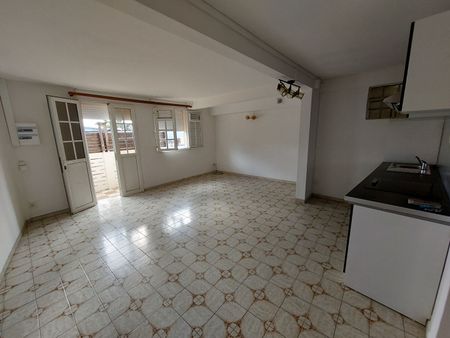 Location appartement 4 pièces, 72.40m², Fort-de-France - Photo 3