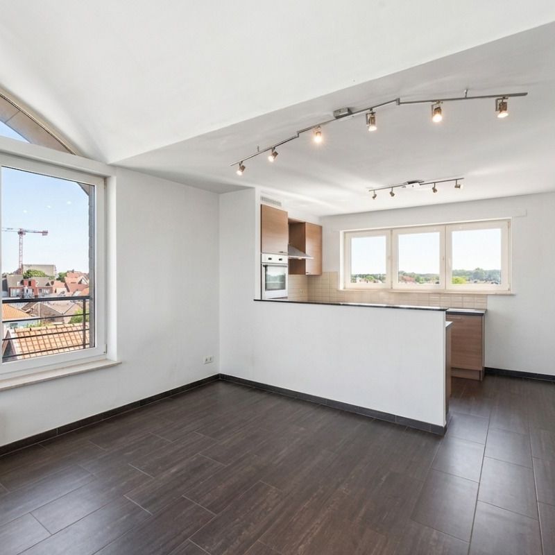 Top appartement met 1 slaapkamer in centrum Eeklo - Photo 1