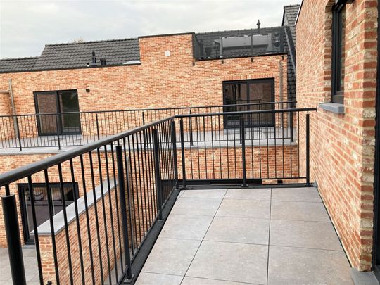 Nieuwbouw appartement met terras en autostaanplaats in het centrum van Booischot - Foto 1