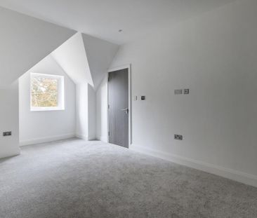 3 bedroom semi-detached house to rent - Photo 6