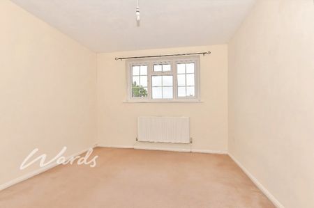3 bedroom end of terrace house to rent - Photo 4