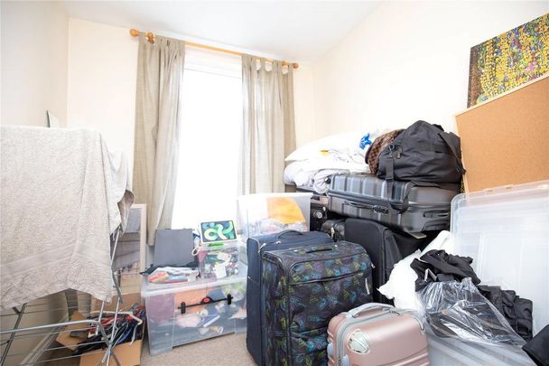 3 bedroom end of terrace house to rent - Photo 1