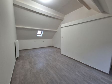 Interessant gelegen recent vernieuwde instapklare rijwoning met koer. - Foto 4