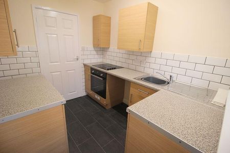2 bedroom property to rent - Photo 5