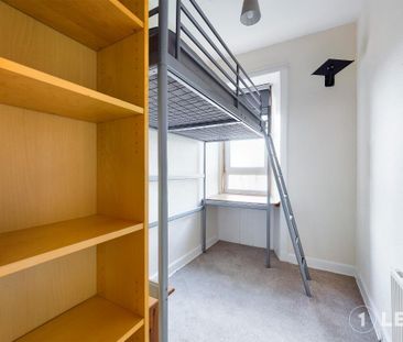 3 bedroom flat to rent - Photo 4