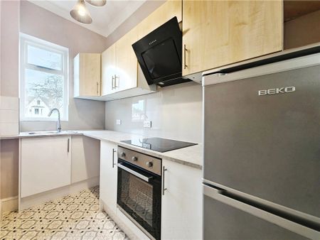 Baillie Road, Guildford, Surrey, GU1 3LN - Photo 3