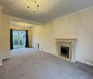 3 bedroom semi-detached house to rent - Photo 2