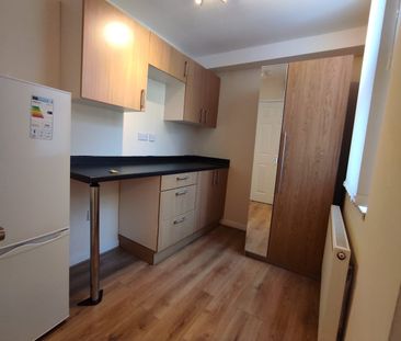 Bedsit, Ellys Road, CV1 - Photo 1