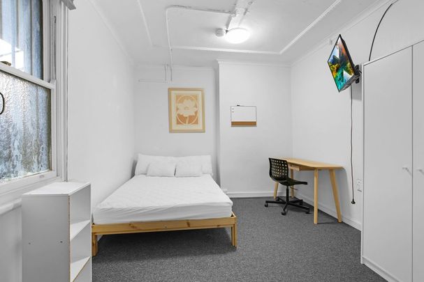 Private, Quiet, Secure Studios In A Prime Location, Close to All Amenities, Can Be Leased Furnished Or Unfurnished - Photo 1