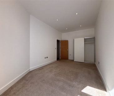 Bartley Way, Hook, Hampshire, RG27 - Photo 3