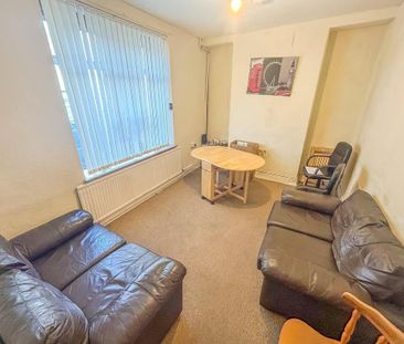 1 bedroom in a house share to rent - Photo 6