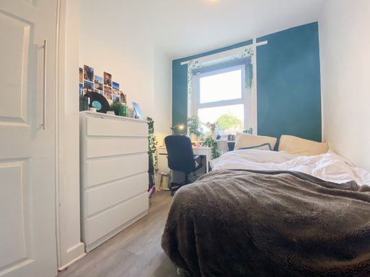 Rhymney Street, Cathays - Photo 1