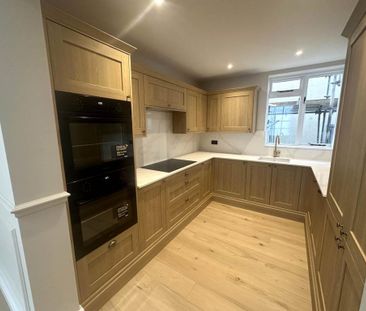 5 bedroom flat to rent - Photo 4