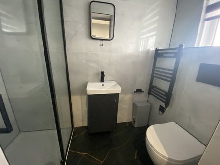 Bournemouth Park Road Southend on Sea, Property for rent - Photo 5