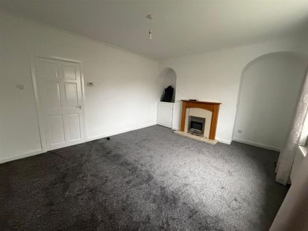 3 bedroom end of terrace house to rent - Photo 5