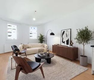 Helle 2-Zimmer-Wohnung mit Loggia & hochwertiger Tischlerküche in ruhiger Innenhoflage - Photo 1
