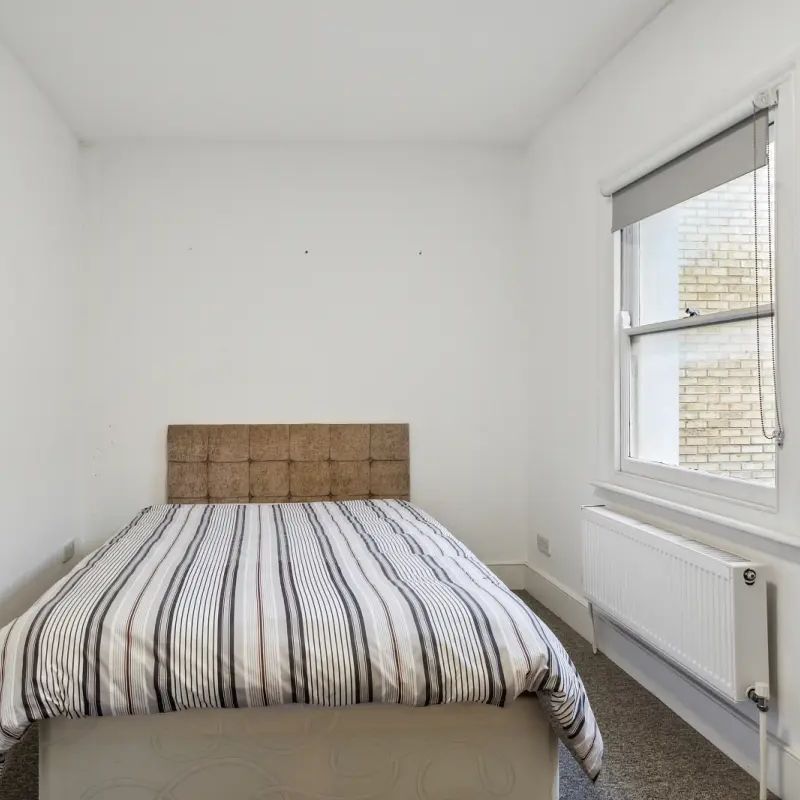 2 bedroom flat in Islington - Photo 1