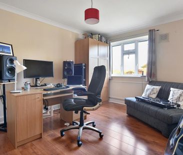 2 bedroom maisonette to rent - Photo 4