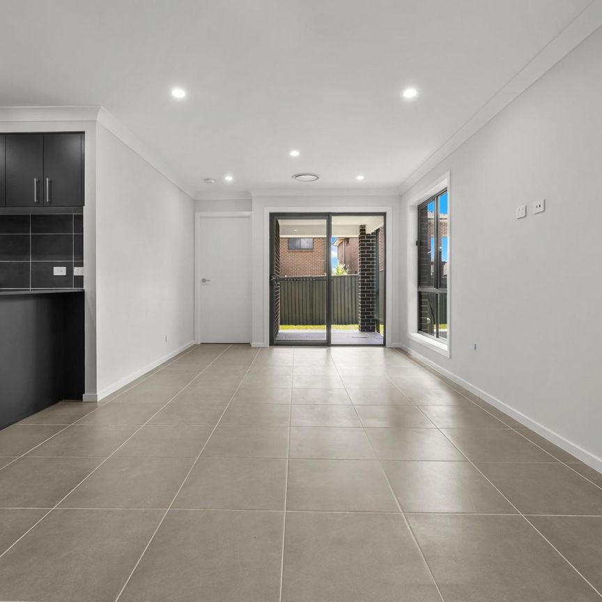 Apply Now - Century 21 &vert; the Paramount Group - Photo 1