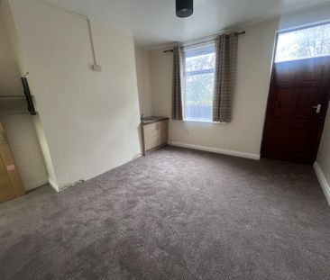 4 bedroom terraced house to rent - Photo 6