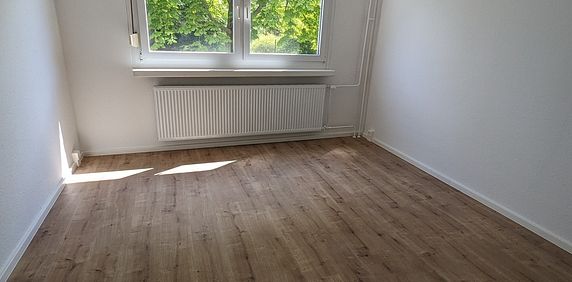 Erstbezug nach Sanierung 3-Zimmer-Wohnung mit Balkon und Lift - Photo 2