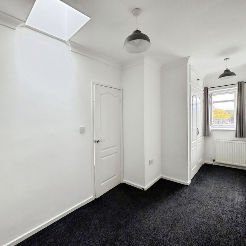 High Street, Birstall, WF17 - Photo 1