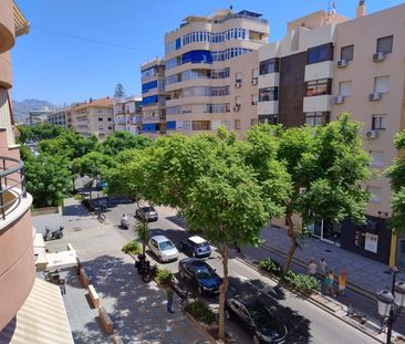 Middle Floor Apartment in Fuengirola - Photo 2