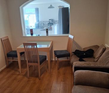 Room in a Shared House, Ashton Drive, BS3 - Photo 2