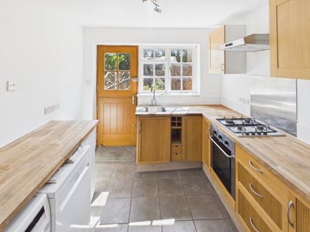 Gold Hill East, Chalfont St. Peter, Buckinghamshire,SL9 - Photo 5
