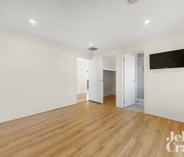 12 Barellan Close, St Albans - Photo 3