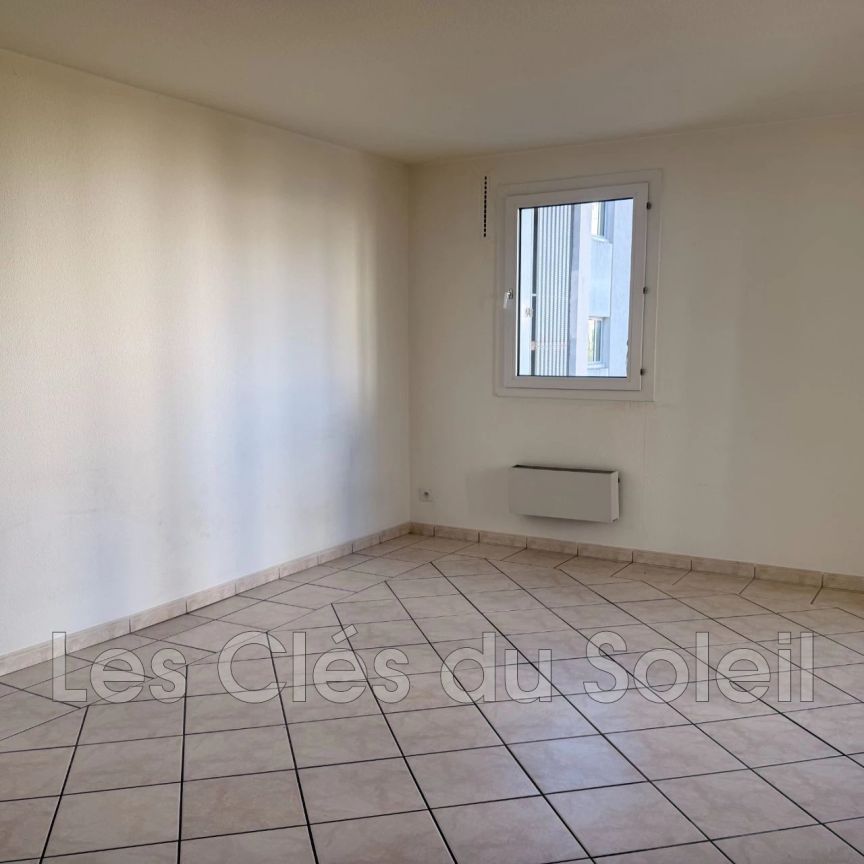 Location appartement 2 pièces 48 m² Toulon - Photo 1