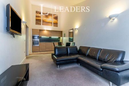 2 bedroom flat to rent - Photo 2