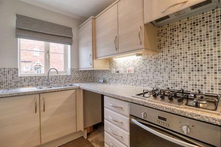 2 bedroom terraced house to rent - Photo 3