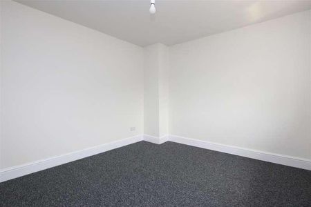Balmoral Road, Keynsham, Bristol, BS31 - Photo 4