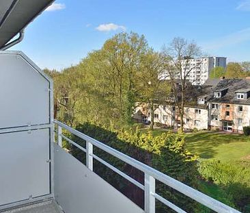 Helle 2-Zimmer-Neubau-Wohnung mit Einbauküche, sonniger Dachterrasse & Balkon - Foto 5