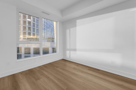 For Lease - 60 Central Park Roadway N/A Unit# 611, Toronto, Ontario - Photo 3