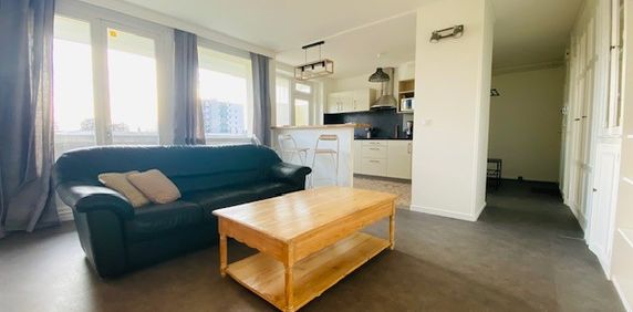 Location Appartement 3 pièces 57m² MONT ST AIGNAN 76130 - Photo 2