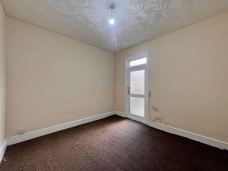 Harold Road, London, E13 - Photo 5