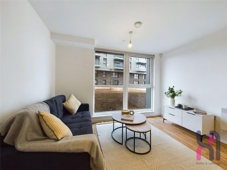 1 bedroom flat to rent - Photo 2